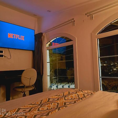 Celestia Boutique Inn - Boutique Stay Overlooking Jerash Ruins Dżarasz Zewnętrze zdjęcie